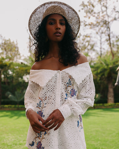 Cotton Eyelet Set With Floral Applique