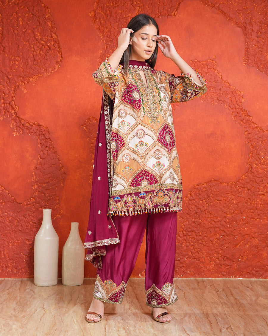 Gulnaar Suit Set